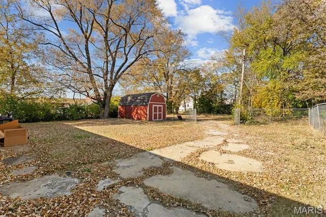 $30,000 | 4207 Caseyville Avenue, East St. Louis, IL 62204