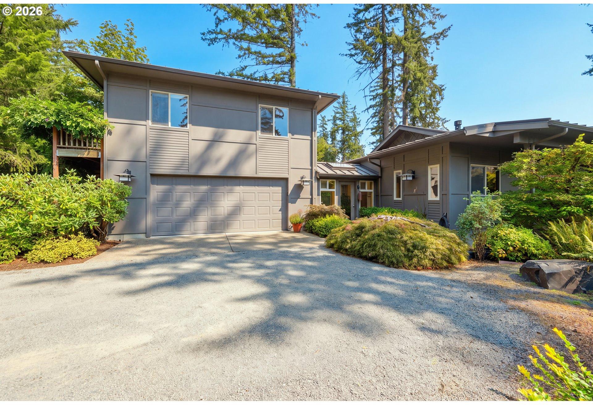 46151 Goodpasture Road Vida, OR 97488 - Photo 5 of 48 Gallery Image 5