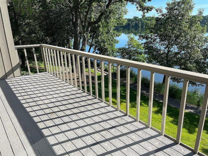 87 Shoreline Road Lake Barrington, IL 60010 - Photo 14 of 25