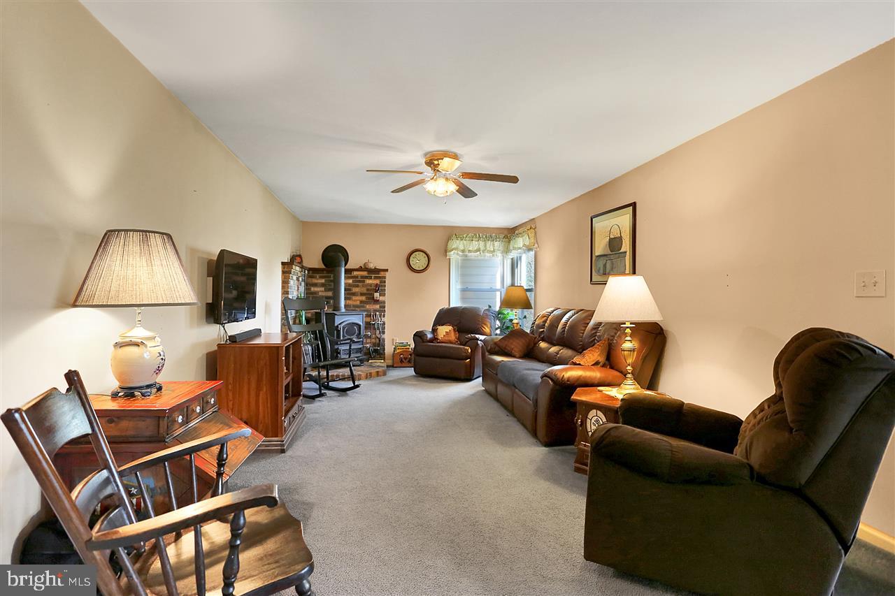 905 Petersburg Road Carlisle, PA 17015 - Photo 3 of 25 Gallery Image 3