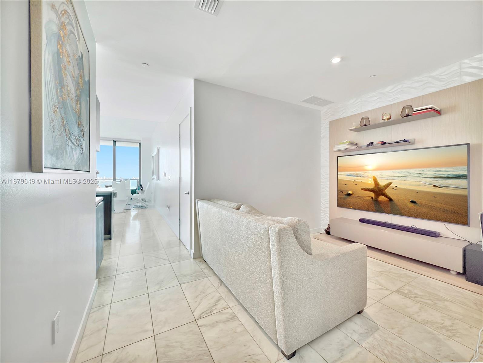 480 Northeast 31st Street, Unit 2407 Miami, FL 33137 - Photo 20 of 35 a view of a living room