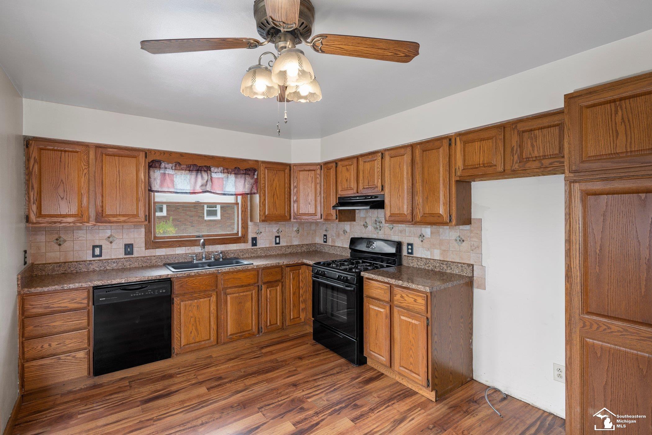 3382 North Custer Road Monroe, MI 48162 - Photo 10 of 28