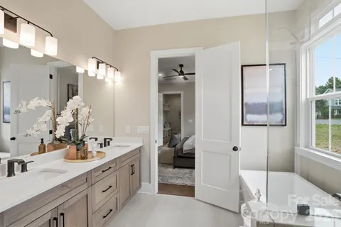 $1,175,000 | 19024 Newburg Hl Road, Davidson, NC 28036