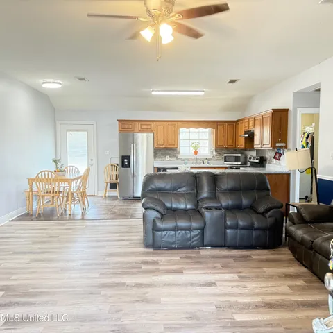 $250,000 | 57 Alan Road, Carriere, MS 39426