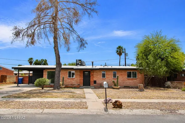 $320,000 | 5632 East Cooper Street, Tucson, AZ 85711