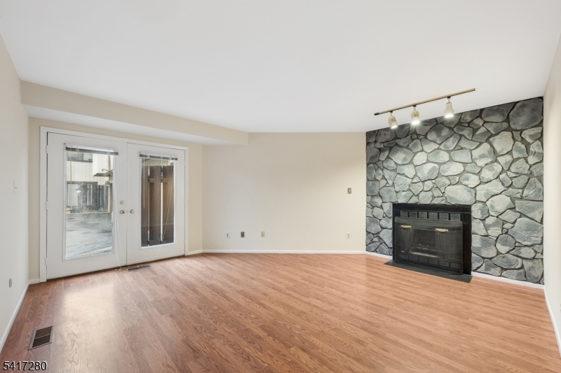 250 Ridgedale Avenue, Unit 1 Florham Park, NJ 07932 - Photo 11 of 32