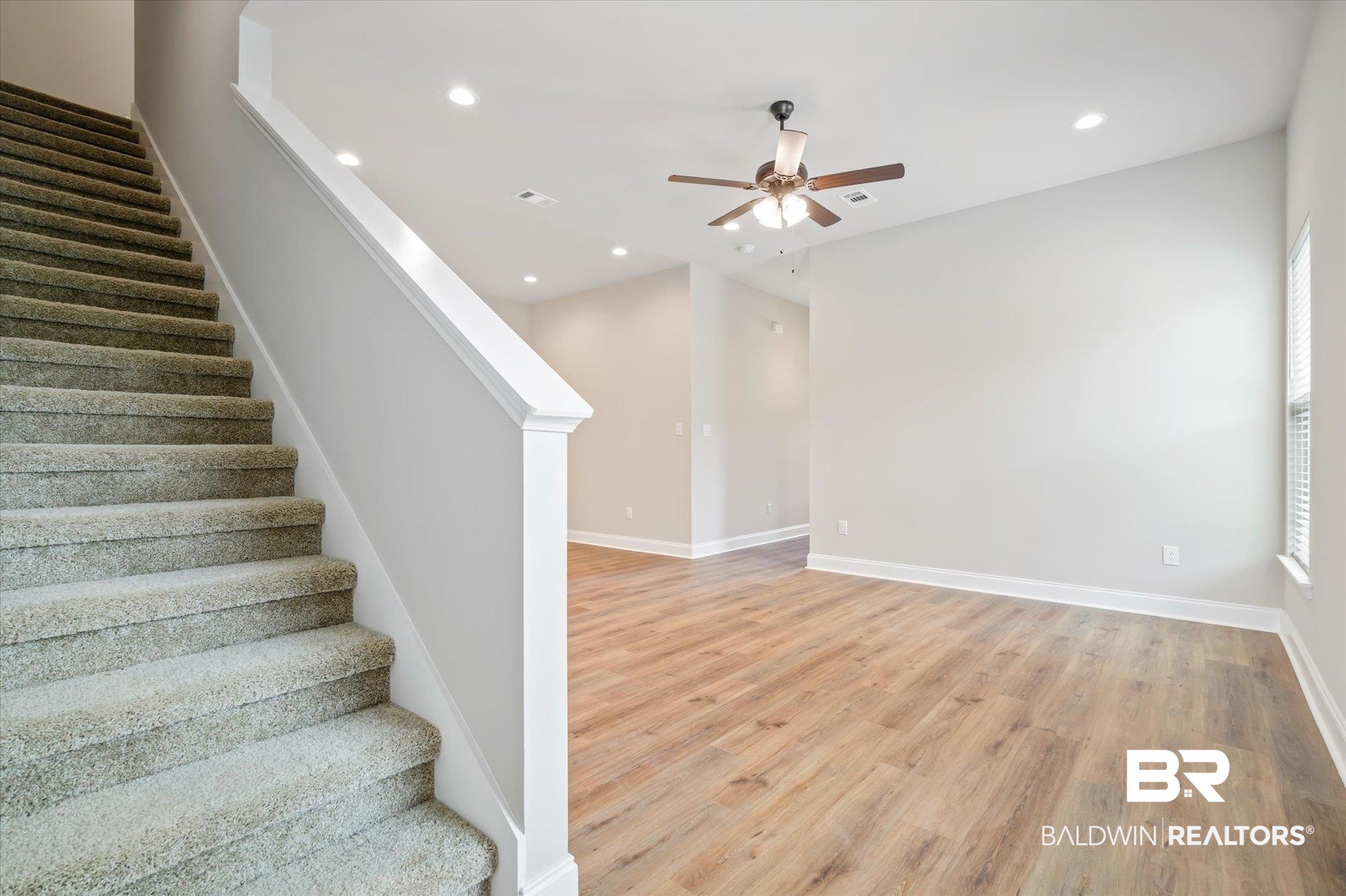 950 Gibson Court Foley, AL 36535 - Photo 4 of 23