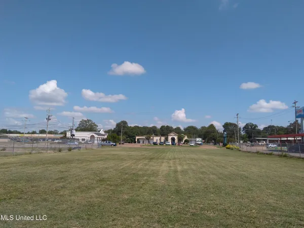 $115,000 | 82 East E Highway, Indianola, MS 38751