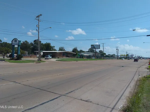 $115,000 | 82 East E Highway, Indianola, MS 38751