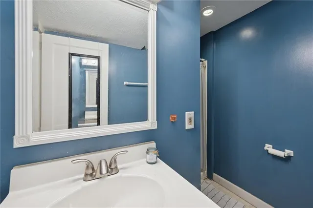 $195,000 | 2313 Stratford Avenue, Coraopolis, PA 15108