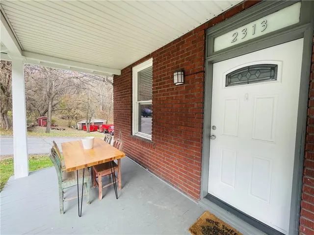 $195,000 | 2313 Stratford Avenue, Coraopolis, PA 15108