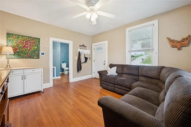 $195,000 | 2313 Stratford Avenue, Coraopolis, PA 15108