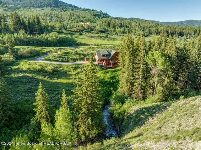 $2,495,000 | 2425 East Horse Creek Road, Jackson, WY 83001