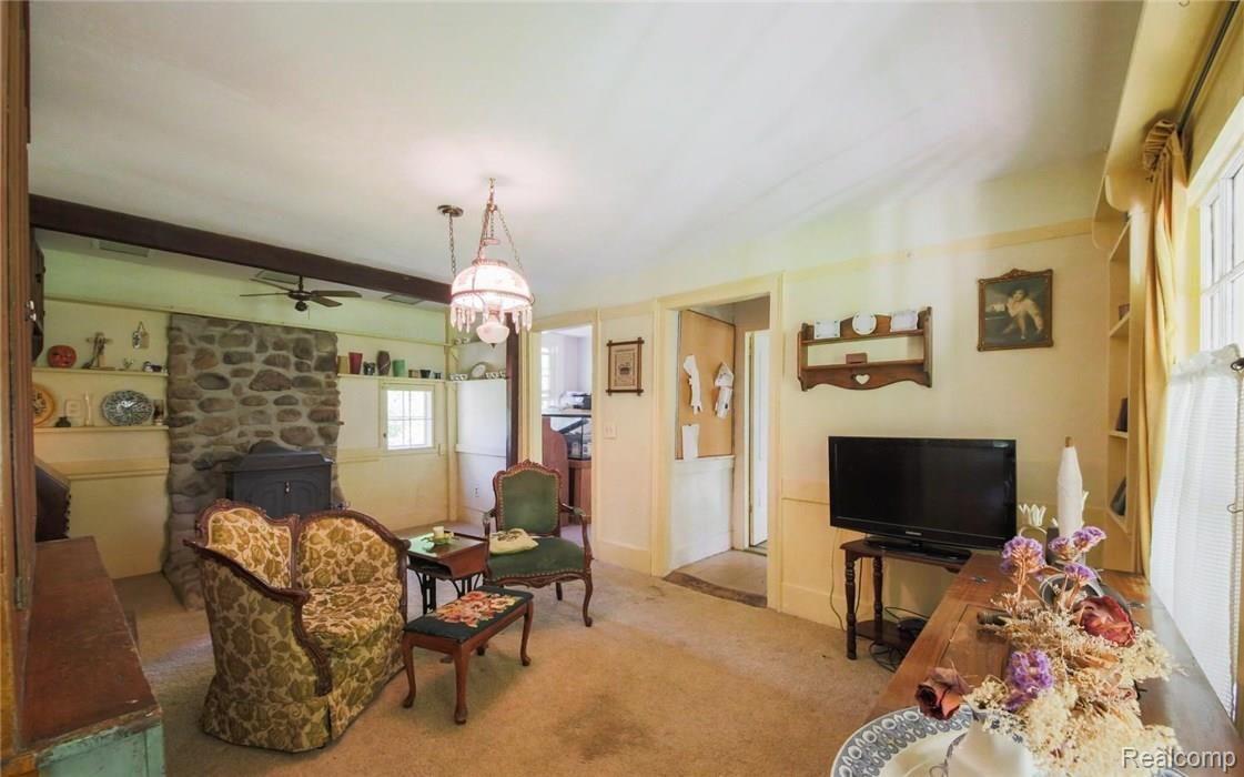 15600 Cassidy Road Chelsea, MI 48118 - Photo 15 of 36 12.jpg