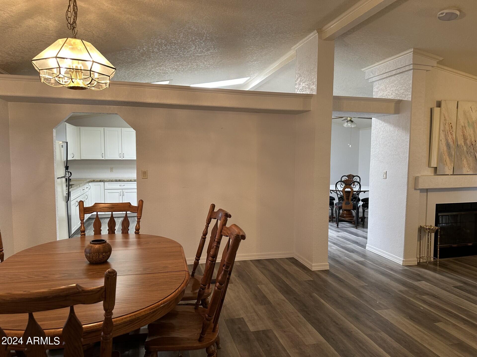 834 South Meridian Road, Unit 71 Apache Junction, AZ 85120 - Photo 12 of 31 r-living cut out