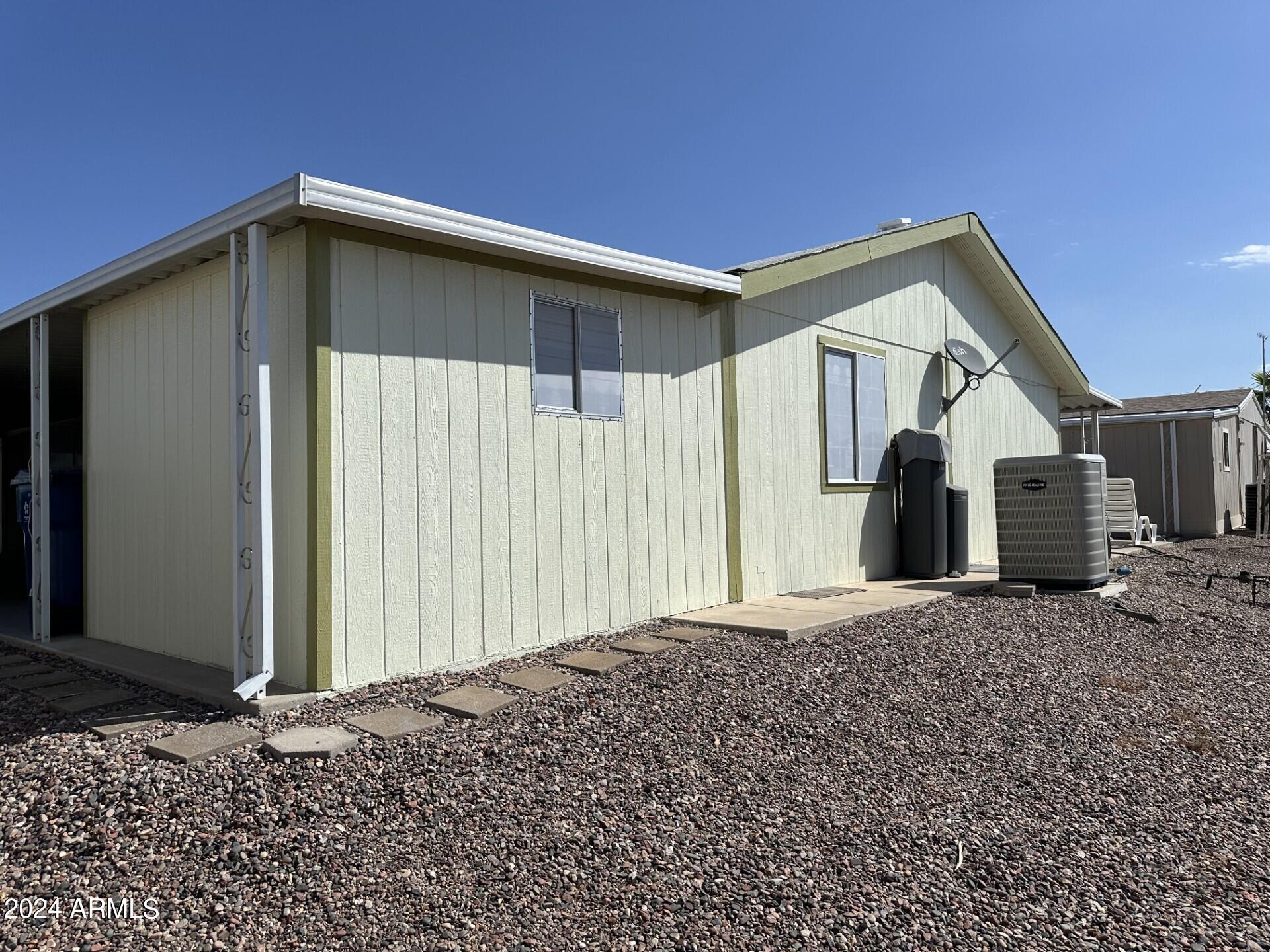 834 South Meridian Road, Unit 71 Apache Junction, AZ 85120 - Photo 27 of 31 r-rear