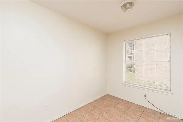 $800 | 408 East Ulex Avenue, McAllen, TX 78504