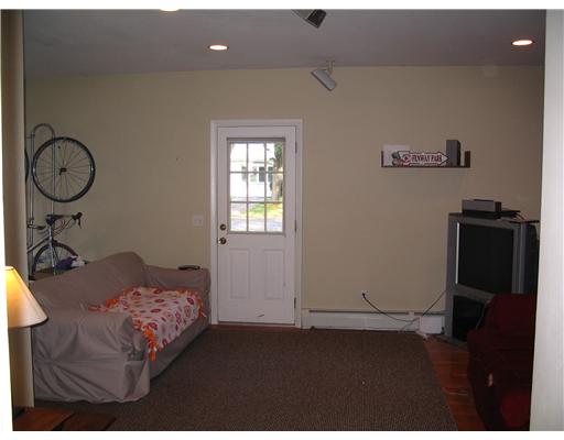 4 Peeptoad Road Warwick, RI 02888 - Photo 9 of 11 Den/Family/Great Room. Family room with separate zone of heat,,,right off kitchen,,