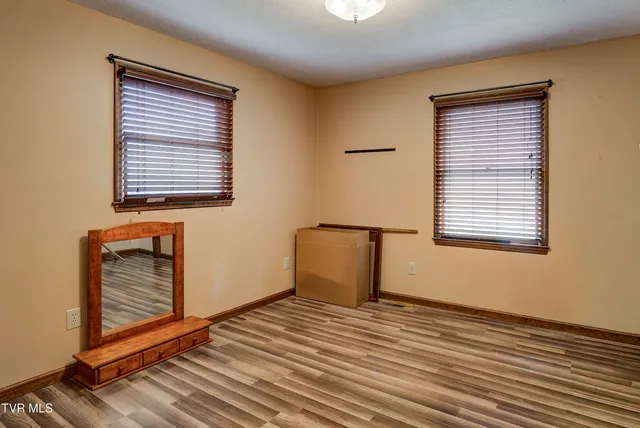 $479,000 | 257 Cripple Creek Loop, Watauga, TN 37694