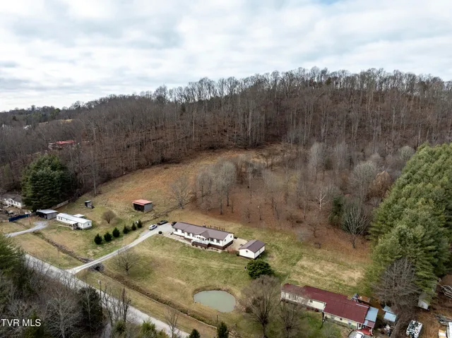 $479,000 | 257 Cripple Creek Loop, Watauga, TN 37694