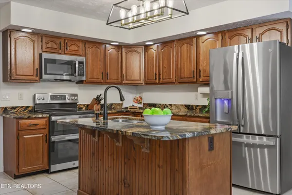 $775,000 | 11901 Butternut Lane, Knoxville, TN 37934