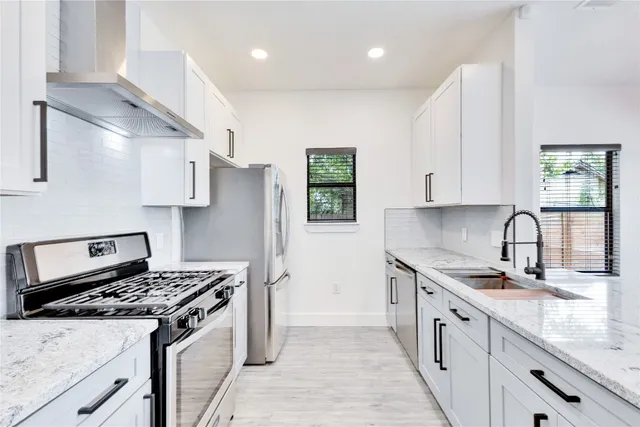 $349,900 | 314 Saxon Lane, Austin, TX 78741