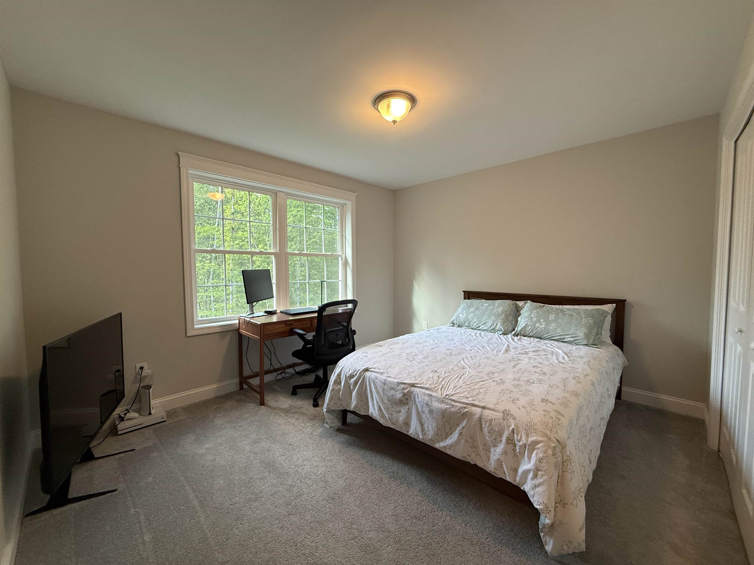 26 Swamp Road Epsom, NH 03234 - Photo 20 of 32