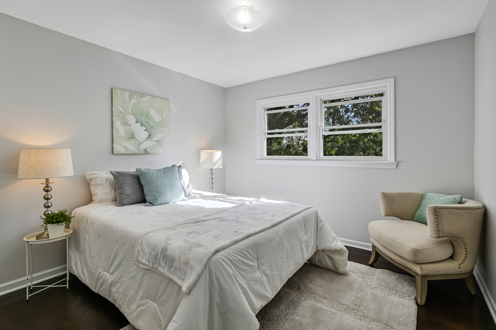 6725 Richmond Avenue Darien, IL 60561 - Photo 11 of 25 a bedroom with a bed and a window