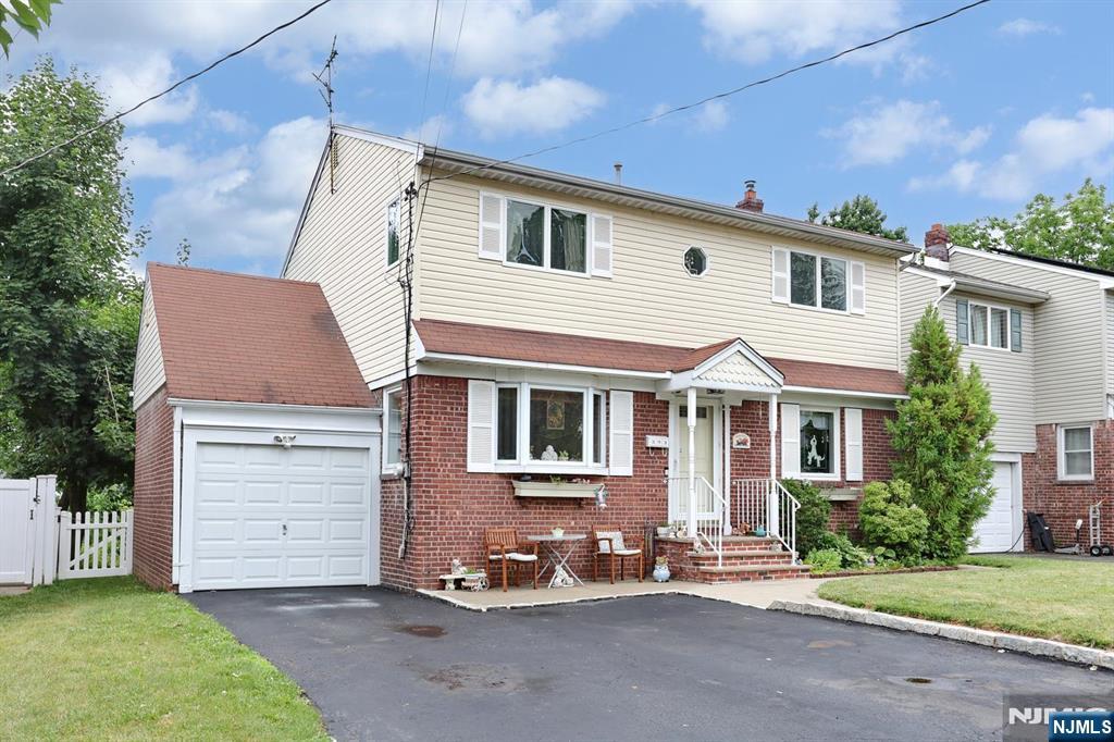 393 New Bridge Road Bergenfield, NJ 07621 - Photo 34 of 37