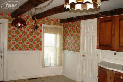 4281 Genesee Road Lapeer, MI 48446 - Photo 5 of 16 20204697-4.JPG