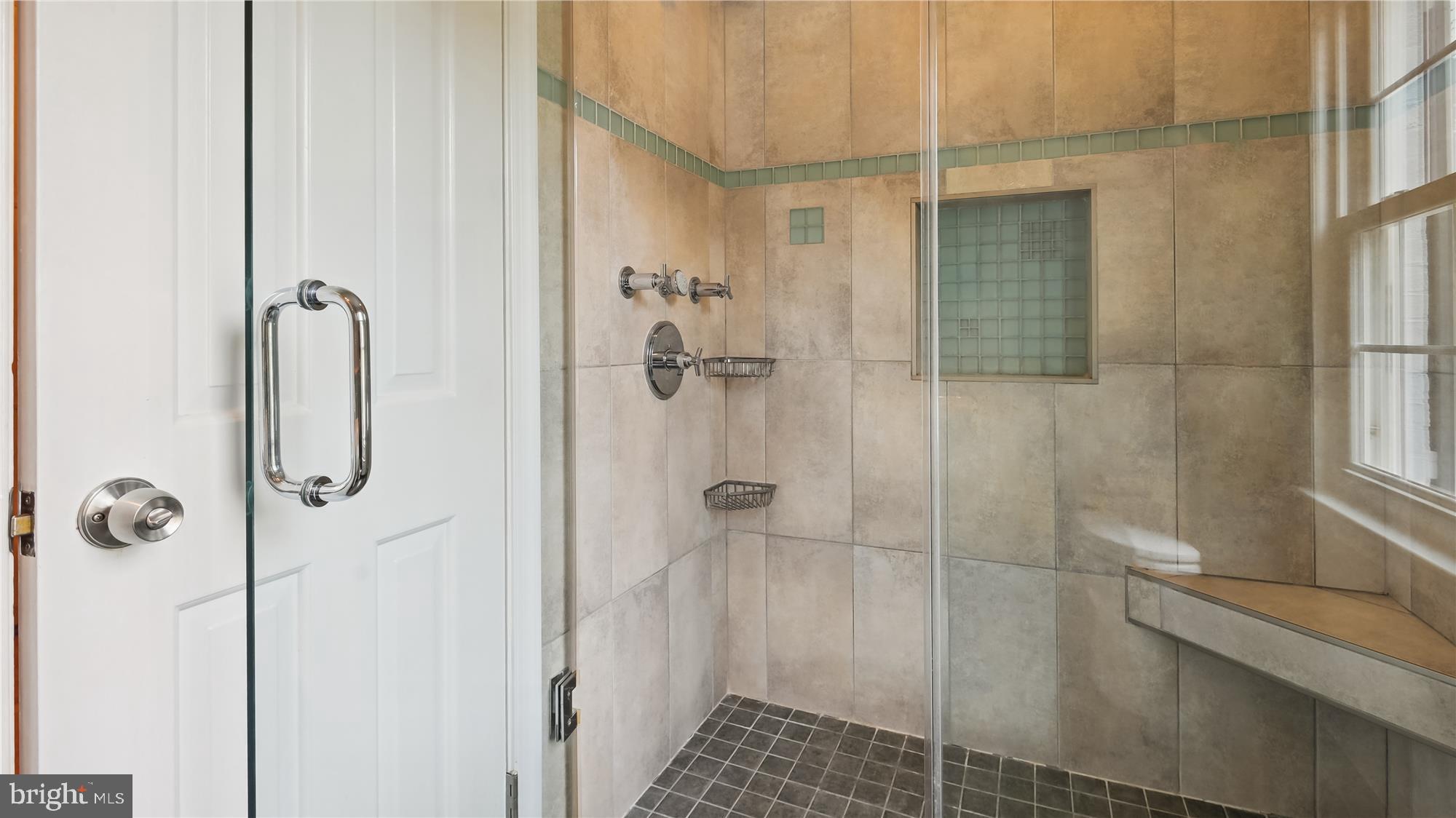 1313 Merrie Ridge Road McLean, VA 22101 - Photo 33 of 72 Primary Bathroom