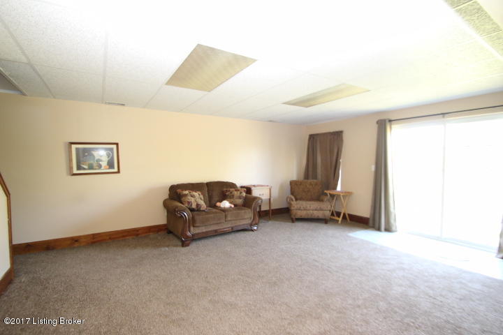 1279 Rice Road Lawrenceburg, KY 40342 - Photo 15 of 27 IMG_5873