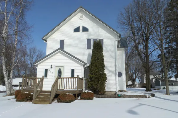 $325,000 | 122 West Spruce Street, Abbotsford, WI 54405