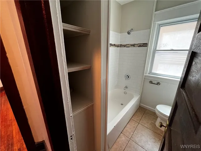 $279,900 | 1076 West Avenue, Buffalo, NY 14213