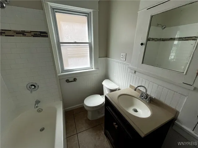 $279,900 | 1076 West Avenue, Buffalo, NY 14213