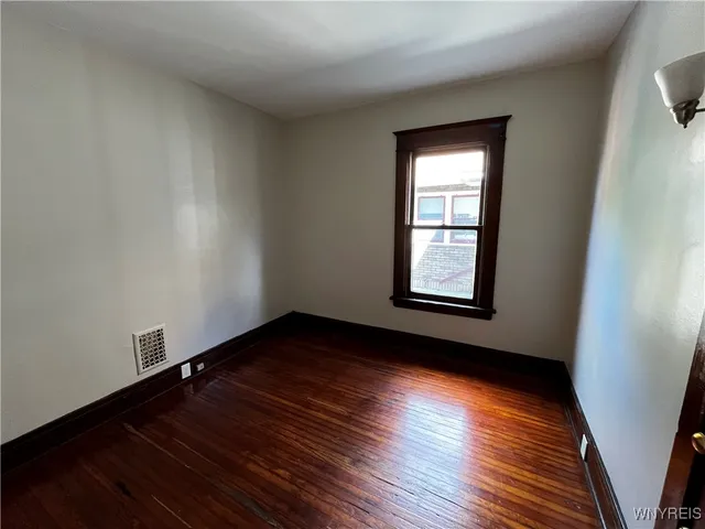 $279,900 | 1076 West Avenue, Buffalo, NY 14213