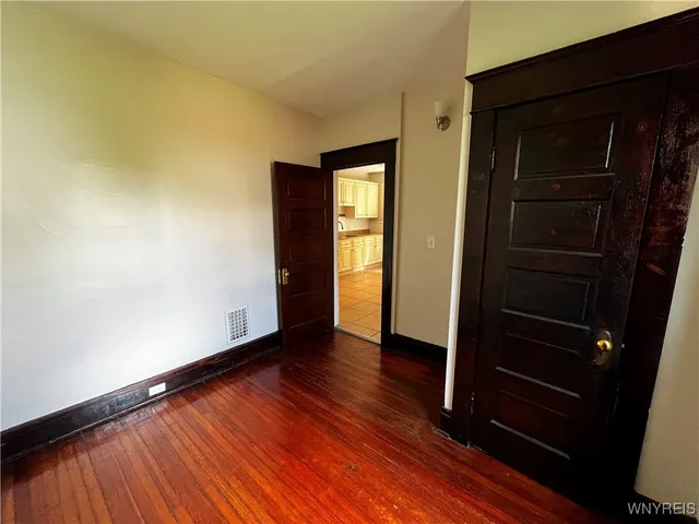 $279,900 | 1076 West Avenue, Buffalo, NY 14213