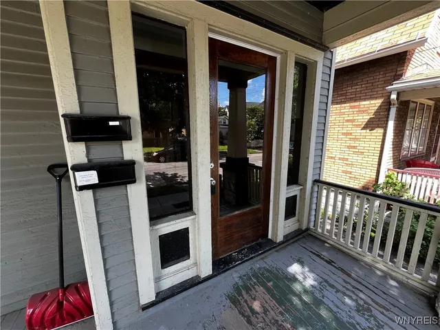 $279,900 | 1076 West Avenue, Buffalo, NY 14213