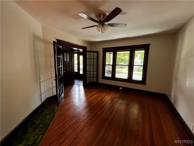 $279,900 | 1076 West Avenue, Buffalo, NY 14213