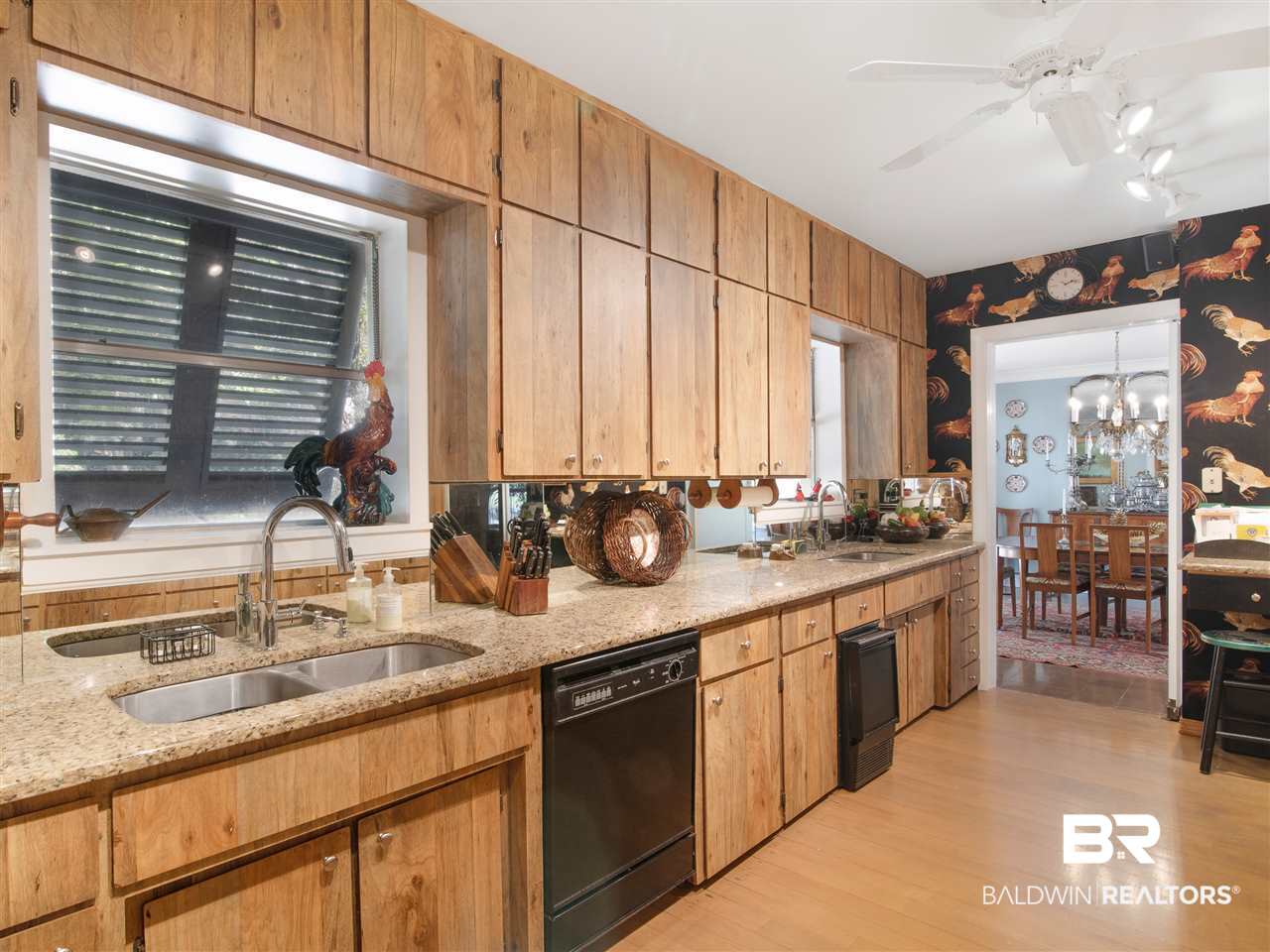 23813 Main Street Fairhope, AL 36532 - Photo 31 of 50 Kitchen