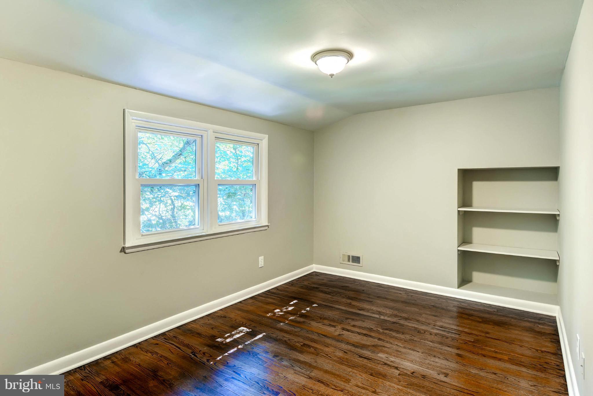 6742 Glenkirk Road Baltimore, MD 21239 - Photo 15 of 30 Bedroom