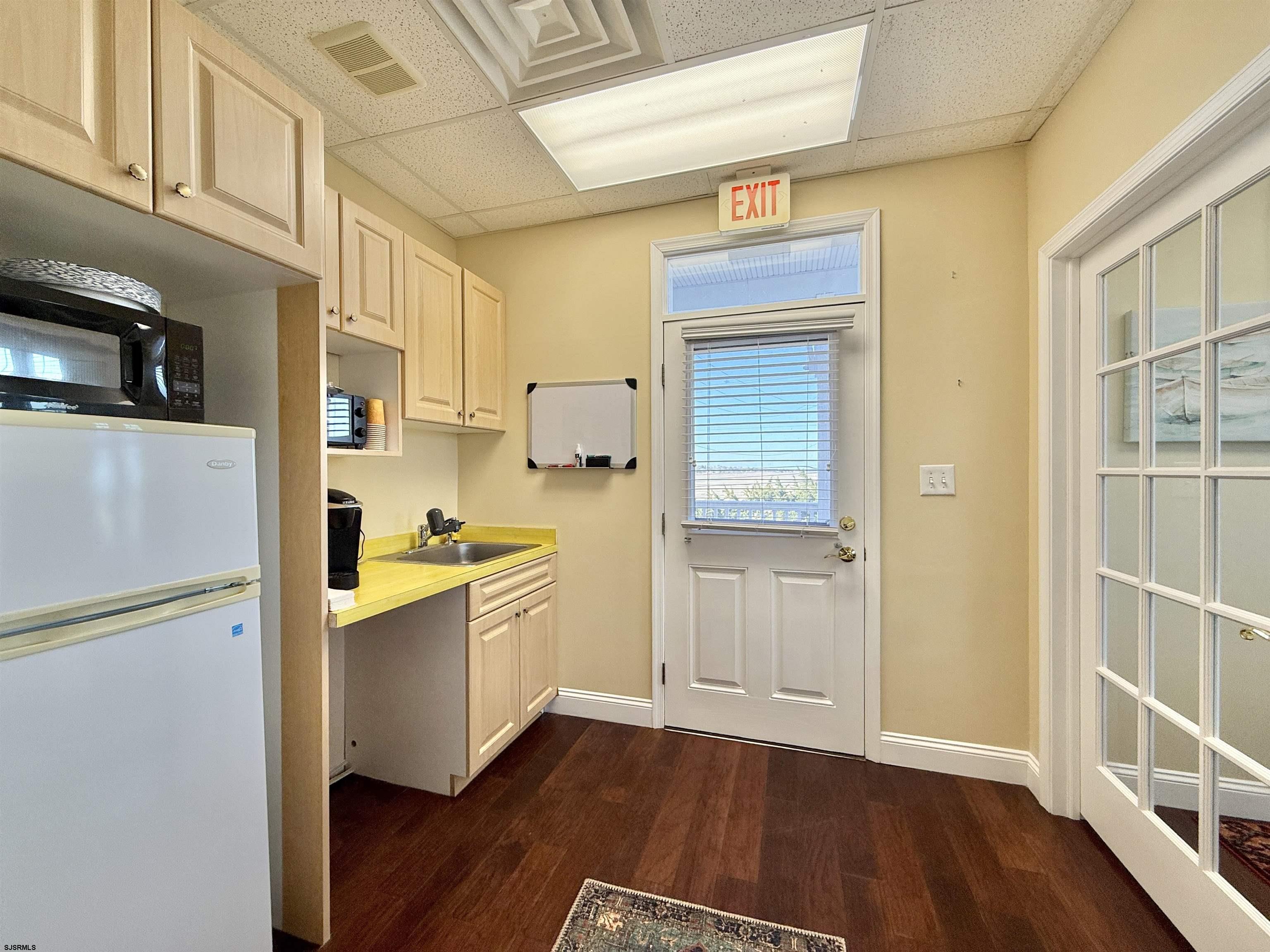 110 East Maryland Avenue Somers Point, NJ 08244 - Photo 20 of 42