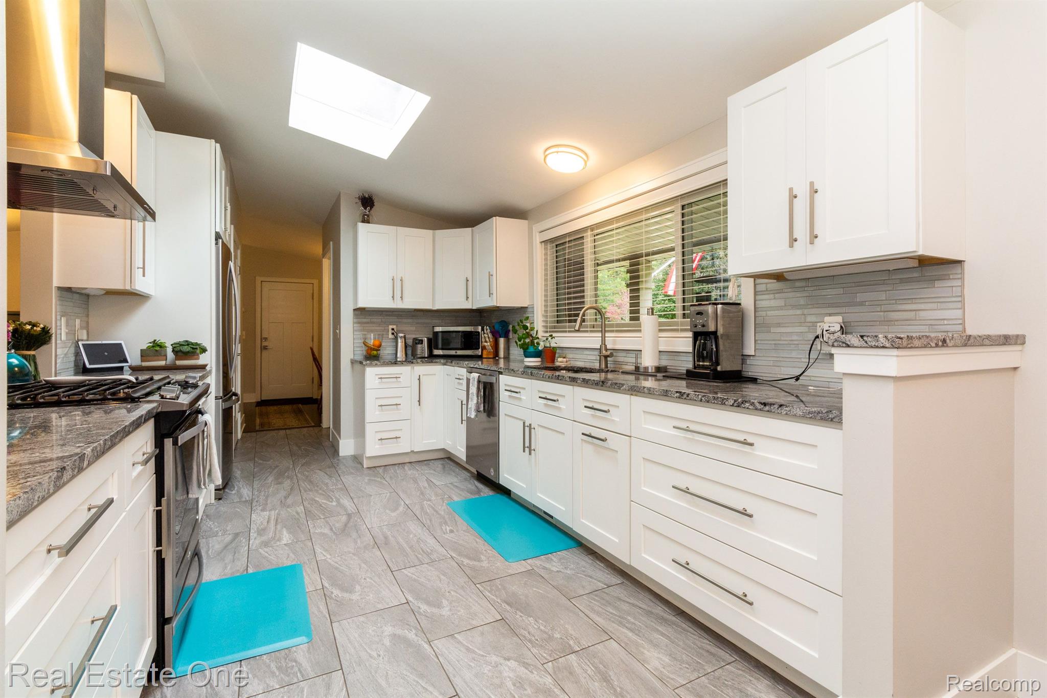 2331 Rusk Road Rochester, MI 48306 - Photo 13 of 46 Gallery Image 13
