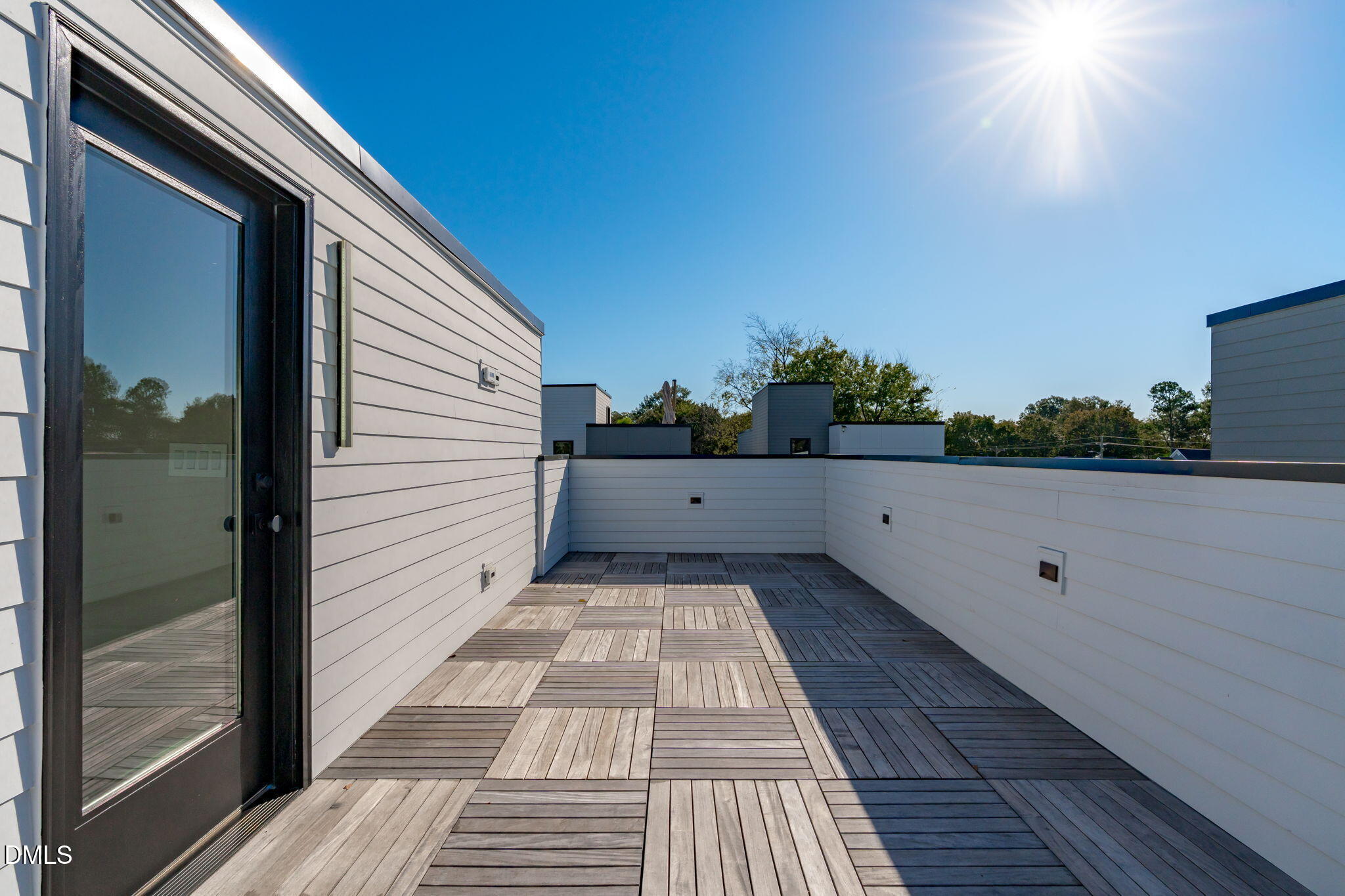 226 Woodsborough Place Raleigh, NC 27601 - Photo 29 of 42 a view of a terrace