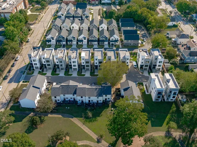 $790,000 | 226 Woodsborough Place, Raleigh, NC 27601