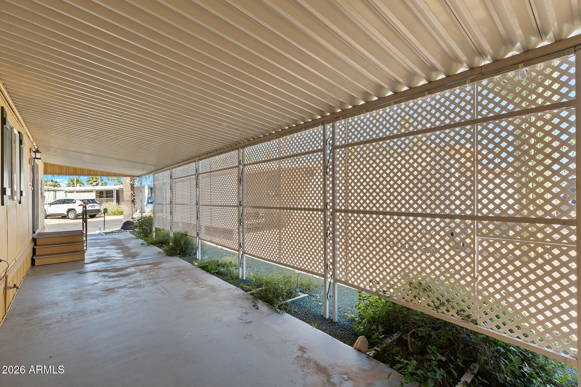 10540 East Apache Trail, Unit 151 Apache Junction, AZ 85120 - Photo 29 of 31 a view of a backyard