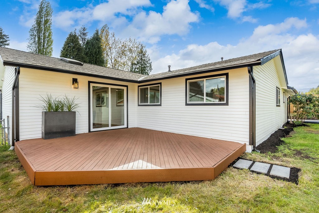 12018 Southeast 169th Place Renton, WA 98058 - Photo 27 of 31 Gallery Image 27