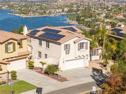$869,000 | 59 Plaza Avila, Lake Elsinore, CA 92532
