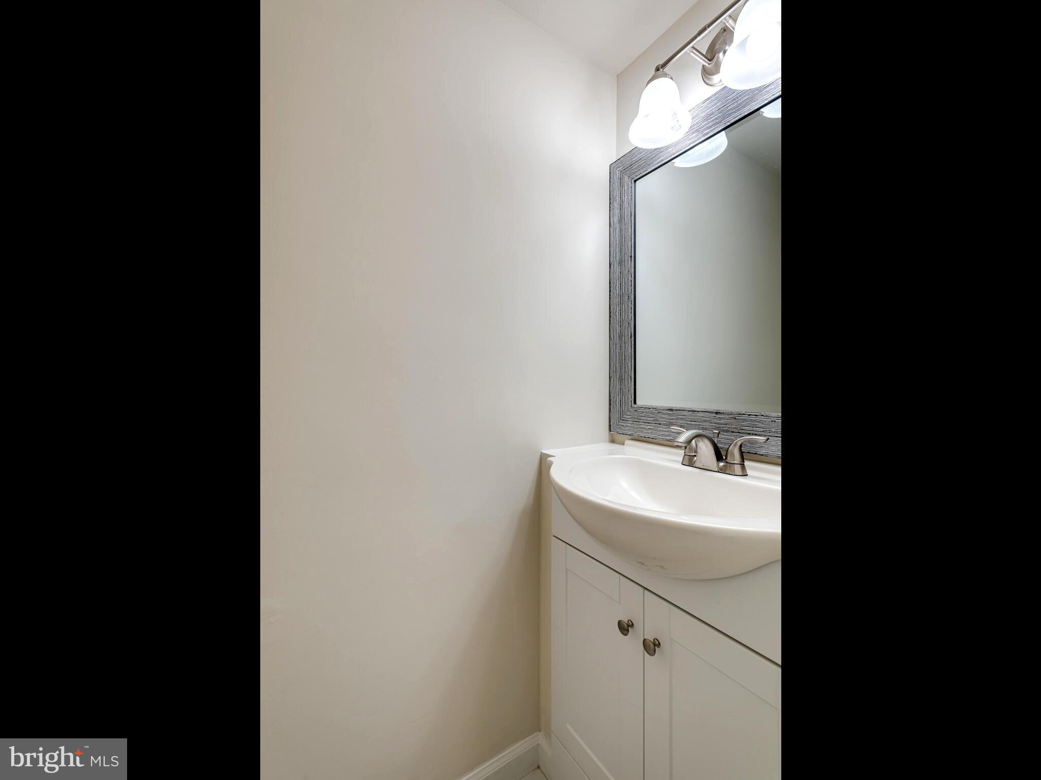 101 Amity Drive Wayne, PA 19087 - Photo 12 of 24 Powder Room