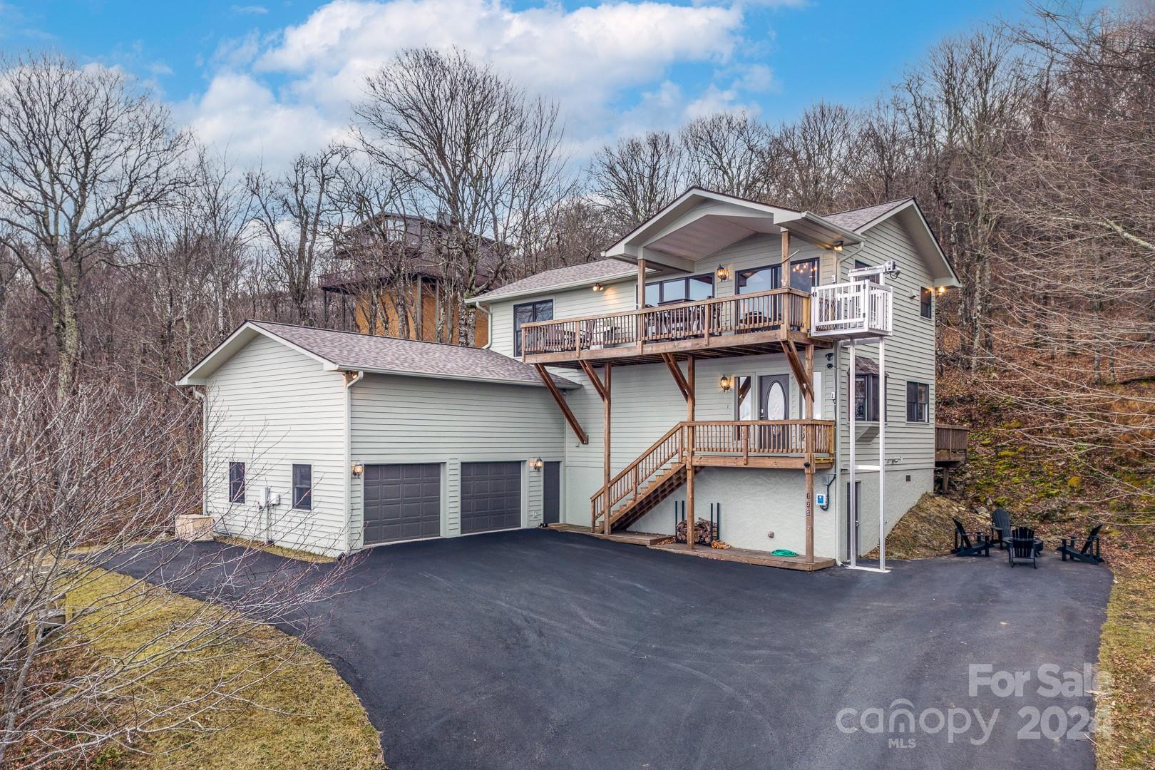 125 Raven Road Beech Mountain, NC 28604 - Photo 1 of 32 Gallery Image 1